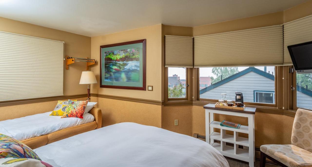 Copper Whale Inn แองเคอเรจ ภายนอก รูปภาพ